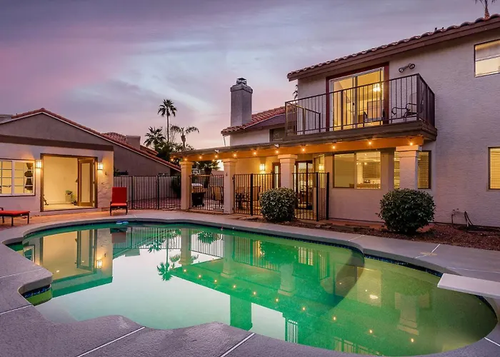 Family-friendly Retreat, Heated Pool, Putting * Phoenix