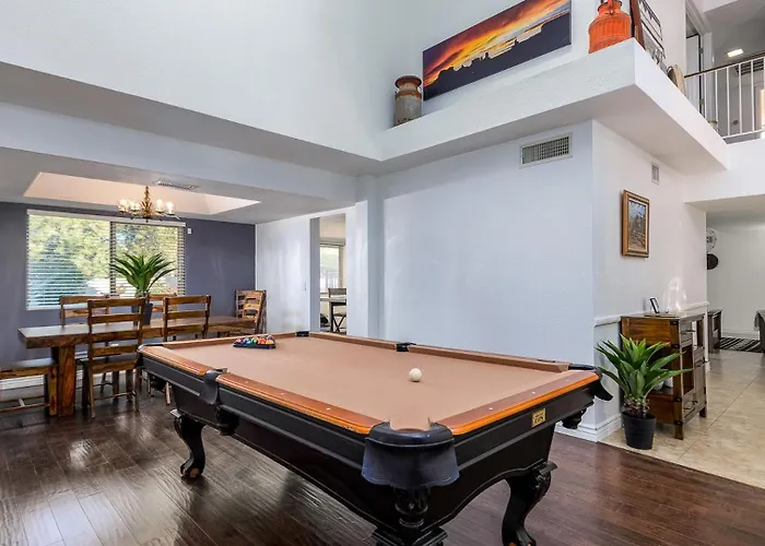 Family-friendly Retreat, Heated Pool, Putting Phoenix