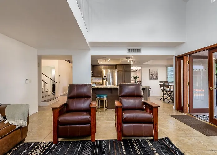 Family-friendly Retreat, Heated Pool, Putting