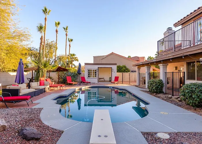 Family-friendly Retreat, Heated Pool, Putting Phoenix